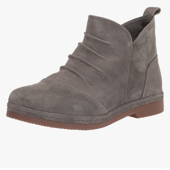 Bella Vita Gray Suede Ankle Booties 8WW - Picture 1 of 8
